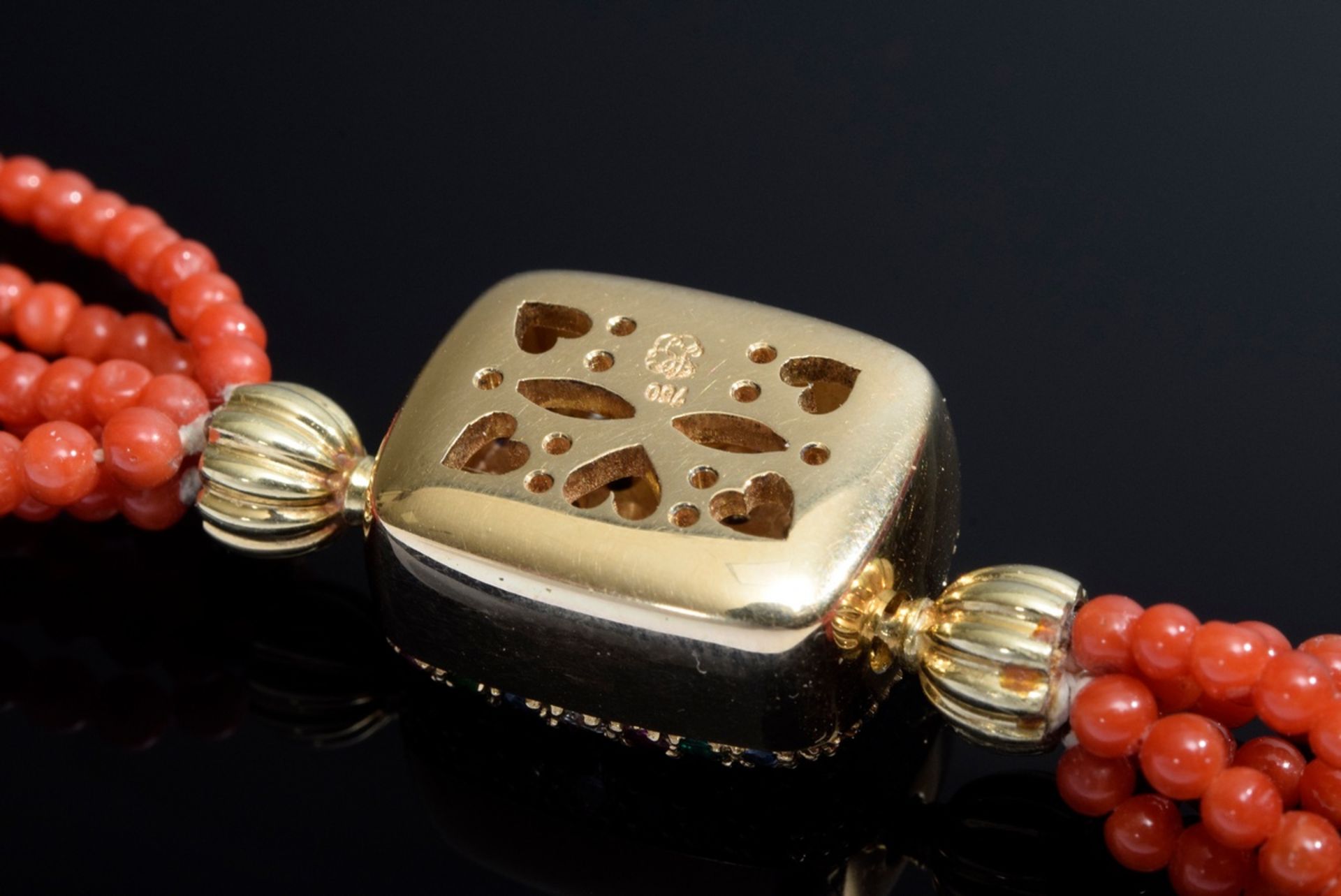 Sechsreihiges Korallencollier mit eleganter GG 7 | Six-strand coral necklace with elegant GG 750 Ni - Image 3 of 5