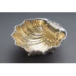 Tiefe italienische Muschelschale mit drei Füßen, | Deep Italian shell bowl with three feet, A Cesa