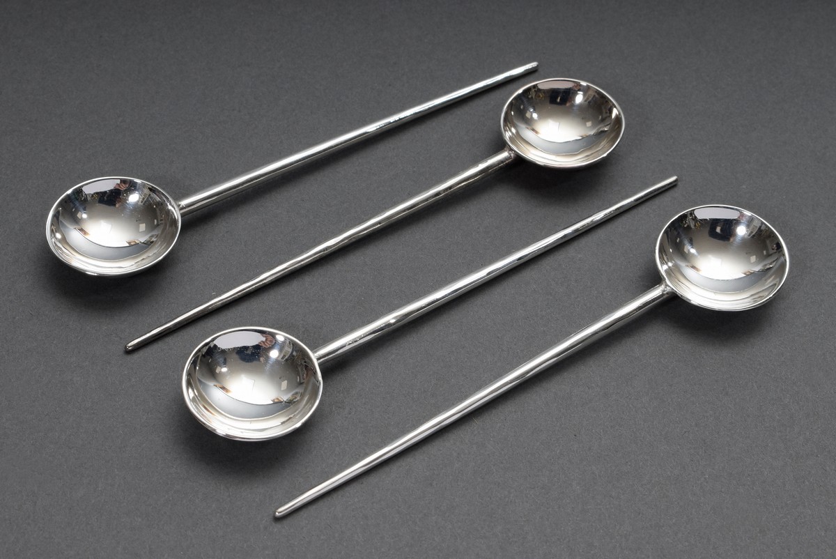 4 Moderne versilberte Salzlöffel mit schlankem G | 4 Modern silver-plated salt spoons with slim han