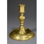 Barocker Tellerleuchter, mongrammiert "M.T.D.L." | Baroque plate candlestick, mongrammed "M.T.D.L."