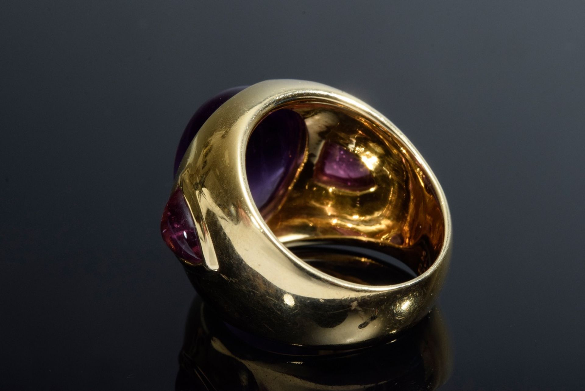 Moderner GG 750 Ring mit Amethystcabochon (ca. 1 | Modern GG 750 ring with amethyst cabochon (ca. 1 - Bild 4 aus 5