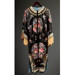 Chinesischer Frauenmantel mit floraler Flachstic | Chinese woman's coat with floral flat embroidery