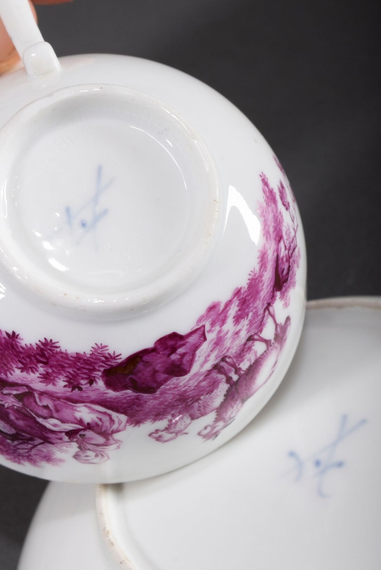 Meissen Tasse/UT mit Purpur Camaieu Malerei "Sch | Meissen cup/bottom with purple camaieu painting - Bild 10 aus 10