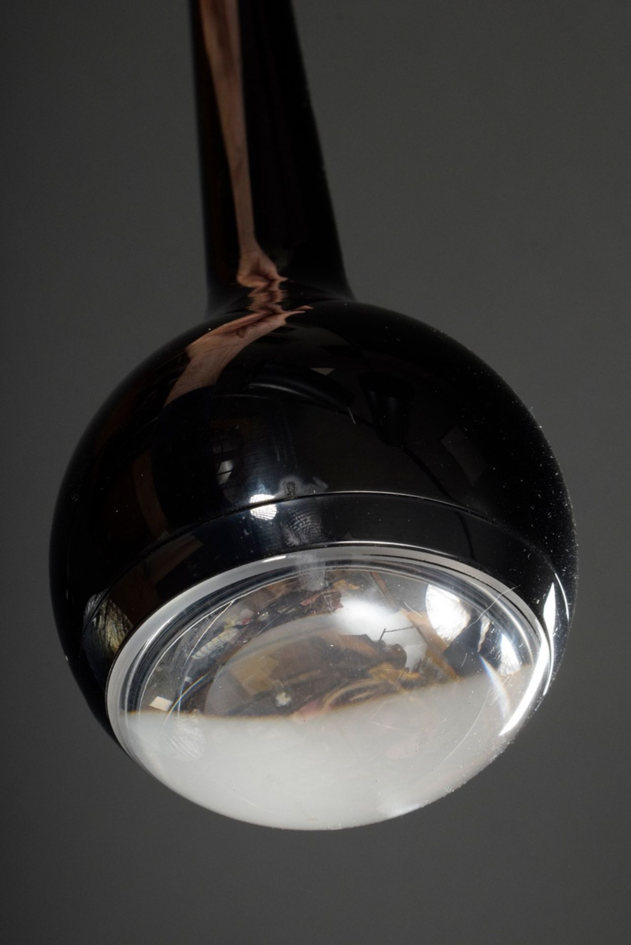 Paar schwarze Pendelleuchten „Falling“, Entw.: To | Pair of black pendant lamps "Falling", design: - Bild 3 aus 4