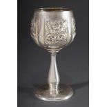 Amerikanischer Pokal mit floral getriebener Wand | American goblet with floral chased wall and engr
