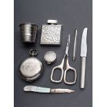 8 Diverse Teile: Messer und Schere mit Stahleins | 8 Various parts: Knife and scissors with steel i