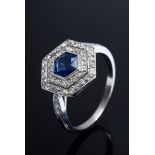 Sechseckiger Art Deco Platin Ring mit Saphir in | A hexagonal Art Deco platinum ring with sapphire