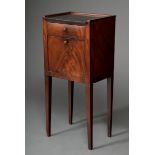 Französischer Empire Nachtschrank, Mahagoni mit sch | French Empire bedside cabinet, mahogany with