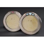 Paar runde, guillochierte Rähmchen mit emaillier | Pair of round guilloché frames with enamelled de