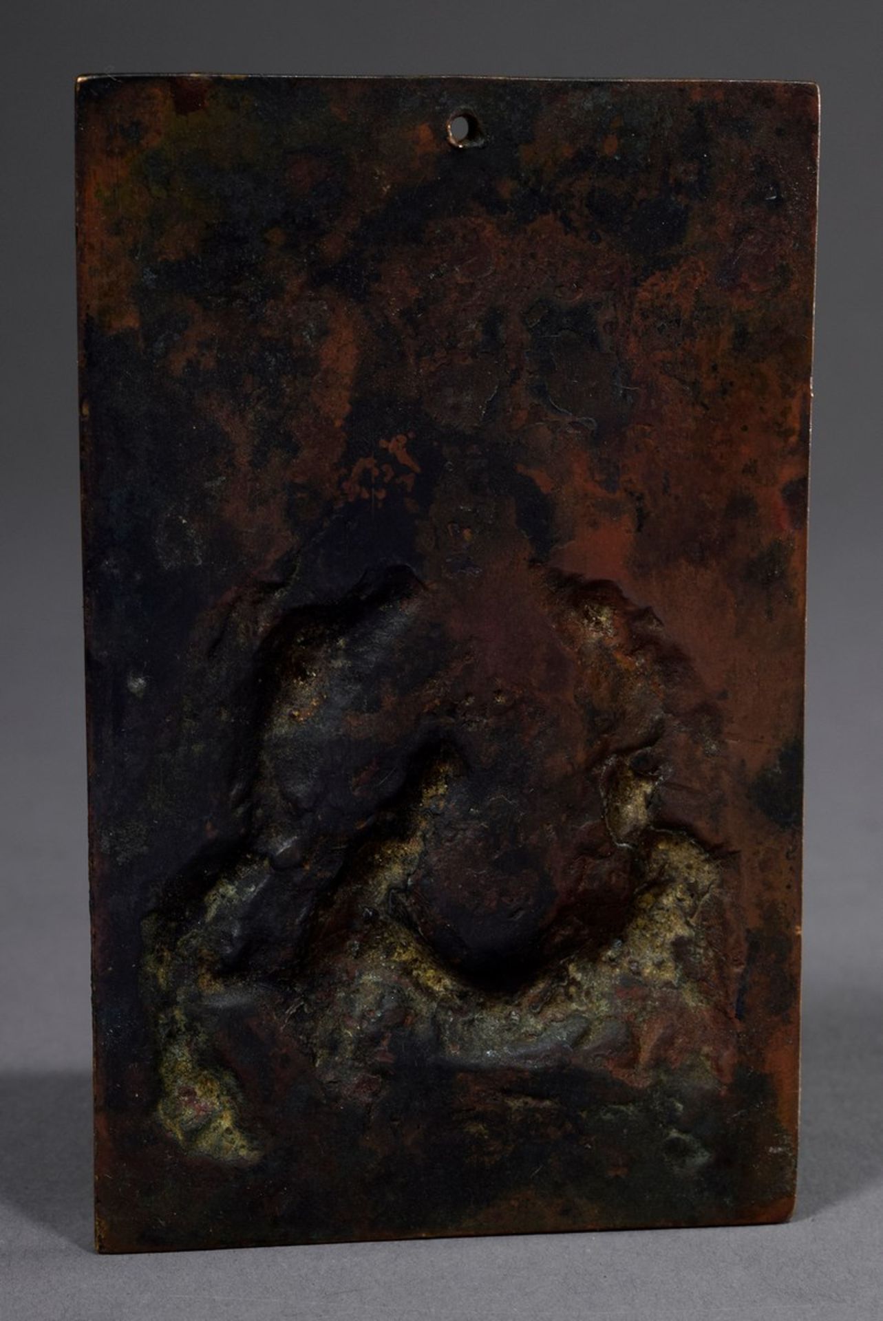 Bronzeplakette „Kreuzabnahme“, dunkel patiniert, | Bronze plaque "Deposition from the Cross", dark - Image 2 of 2