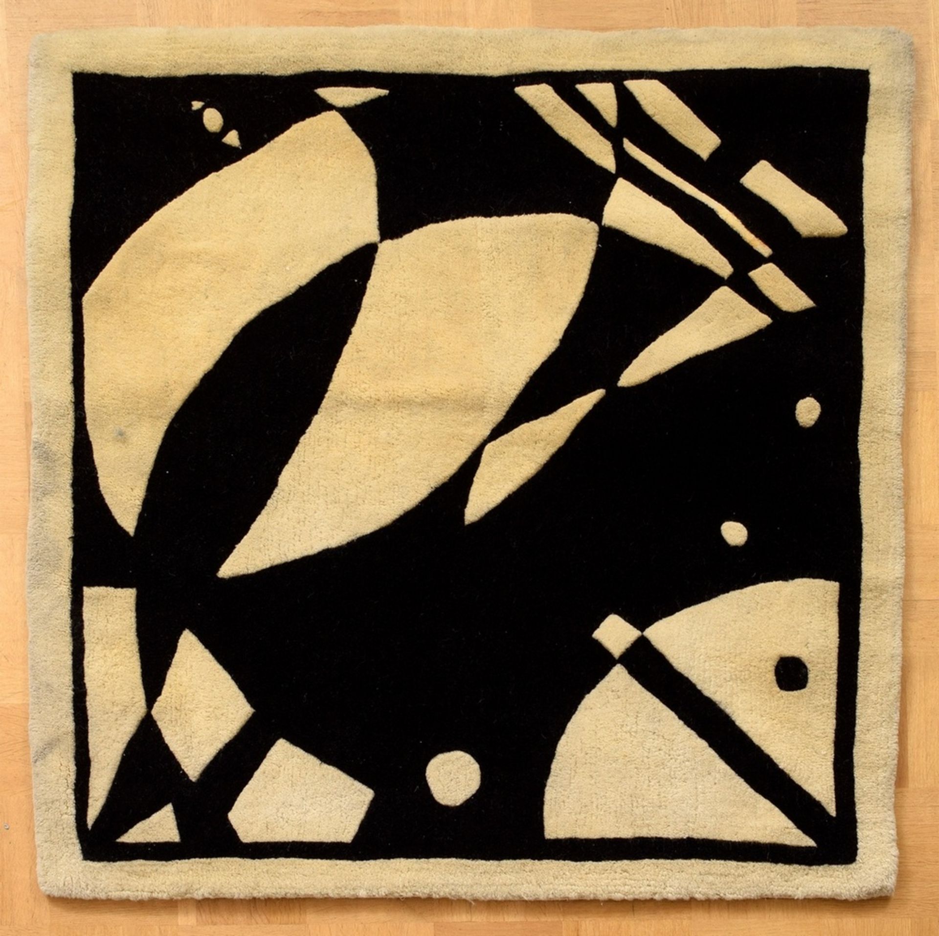 Künstlerteppich, schwarze-weiße Abstraktion, 20.J | Artist's carpet, black and white abstraction, 2