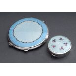 2 Diverse runde Pillen- und Puderdose mit blauem | 2 Various round pill and powder boxes with blue