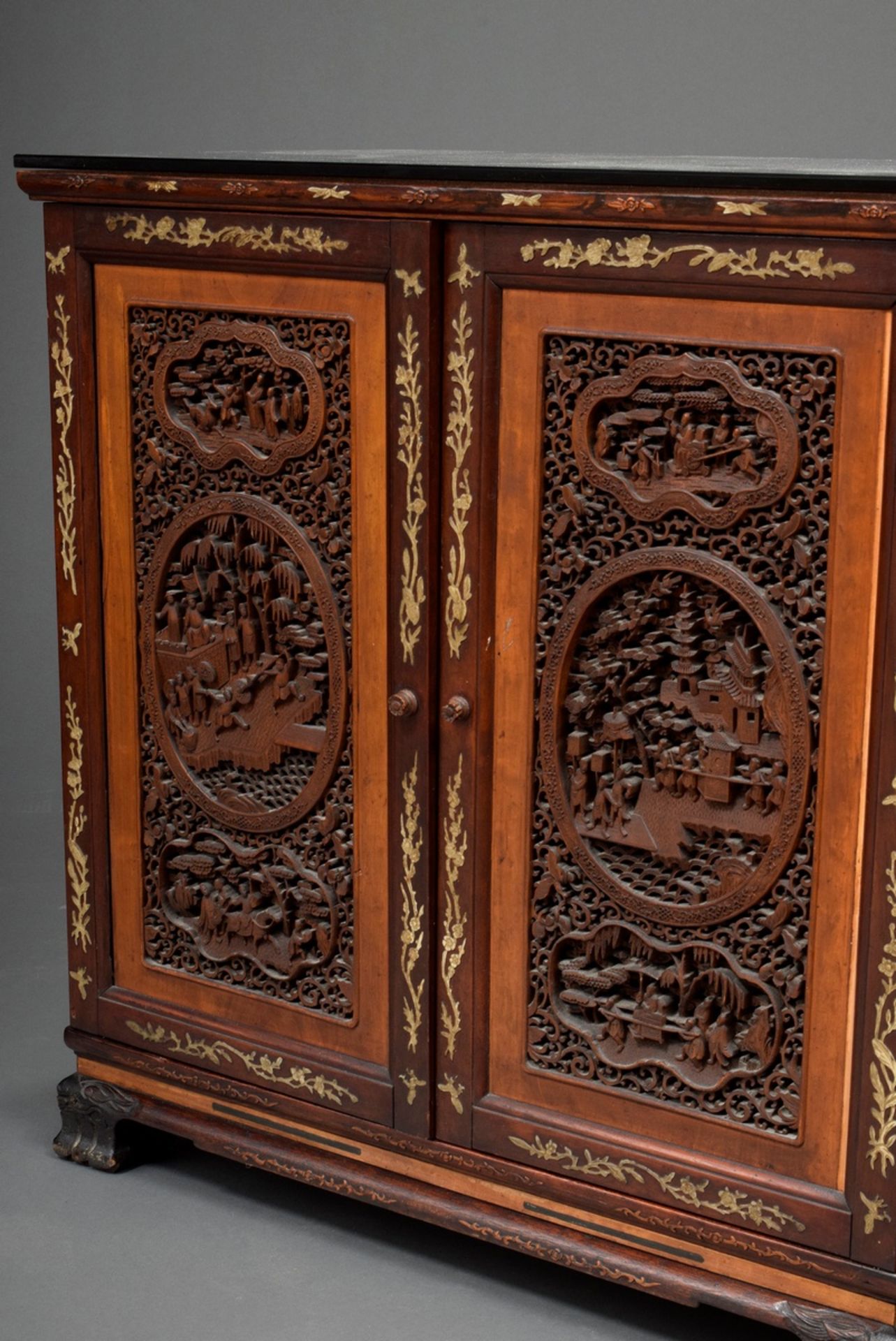 Kleines Konsolmöbel mit filigran beschnitztem Ko | Small piece of console furniture with filigree c - Image 3 of 10