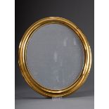 Ovaler Rahmen mit Messingbeschlag, FM 43,5x38,3cm, | Oval frame with brass fittings, RM 43,5x38,3cm