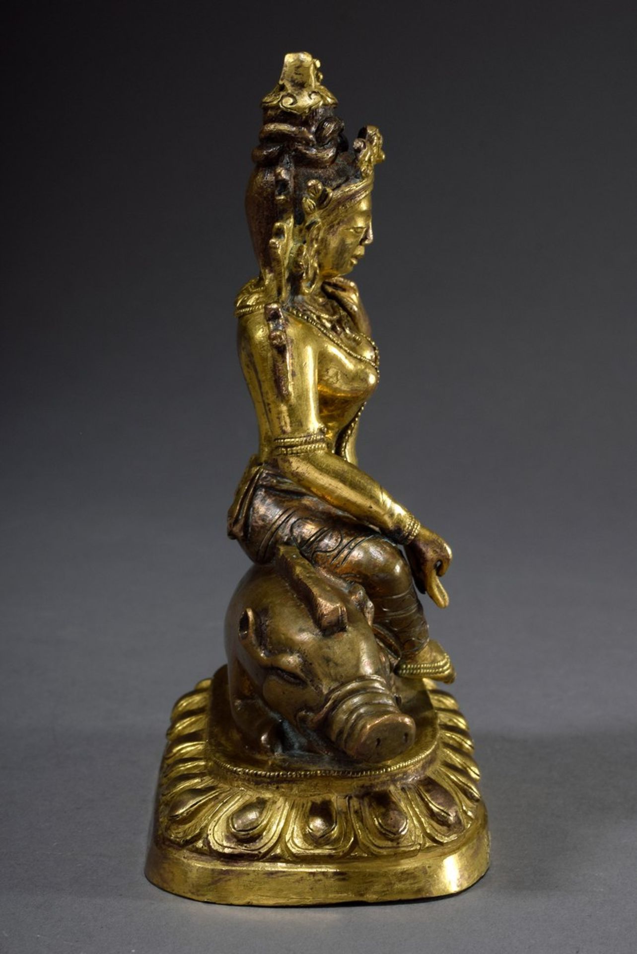 Bronze Figur "Marichi auf ihrem Reittier", vorne besch | Bronze figure "Marichi on her mount", fron - Image 5 of 9