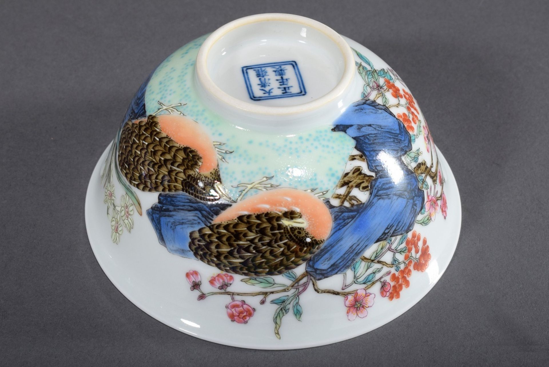 Chinesische Kumme "Wachteln und Pflaumenzweige" | Chinese bowl "Quails and Plum Blossoms" in fine - Bild 4 aus 4