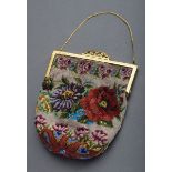 Biedermeier Perlbeutel "Blumenbouquet" an Messin | Biedermeier pearl bag "flower bouquet" on brass