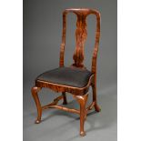 Barock Stuhl mit gewölbter Lehne und Stegverbind | Baroque chair with arched backrest and bar conne