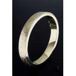 Vintage GG 585 Armreif mit strukturierter Oberfläche | Vintage GG 585 bangle with textured surface,