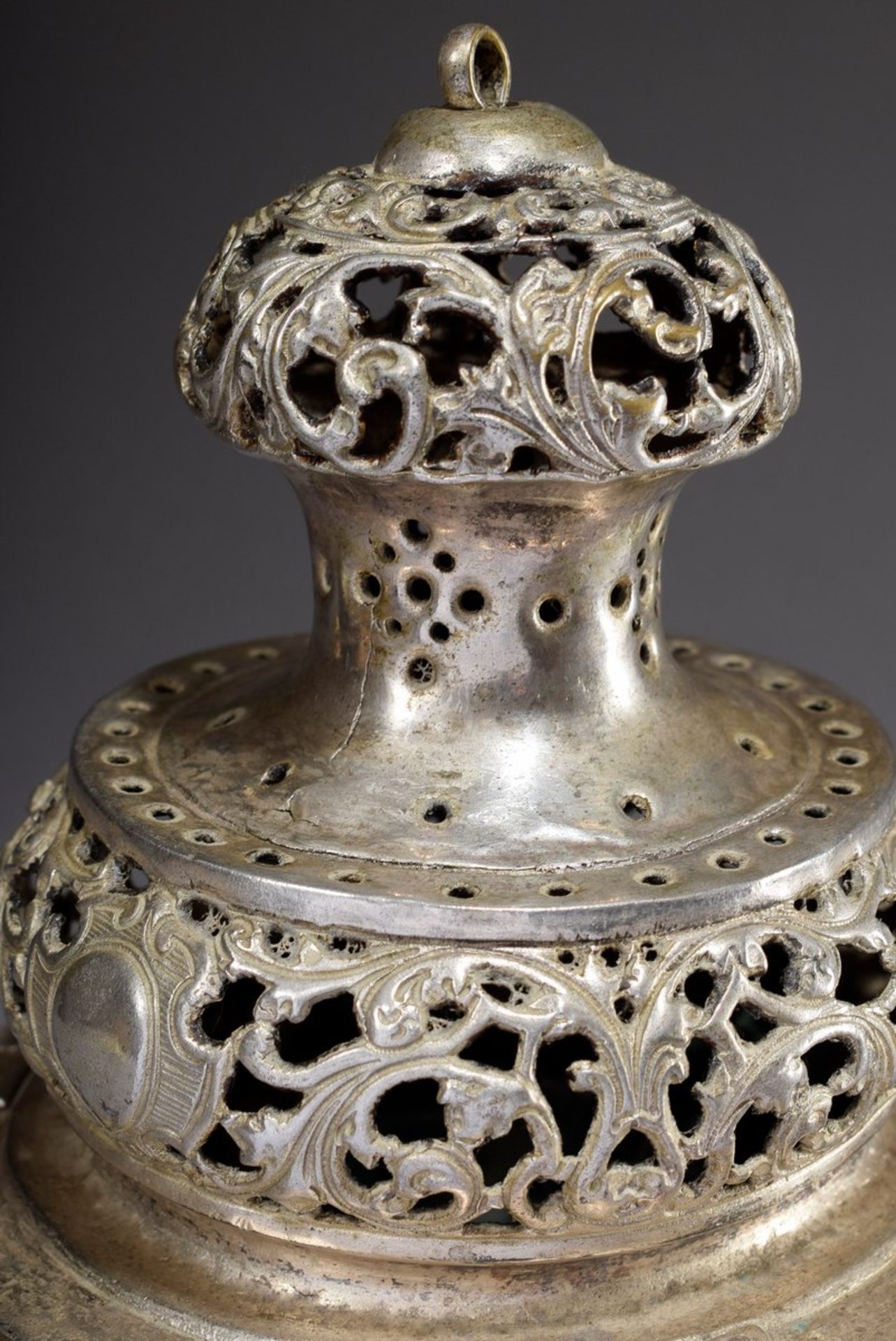 Barockes Weihrauchfass mit floraler Treibarbeit | Baroque incense burner with floral drift work an - Image 2 of 6