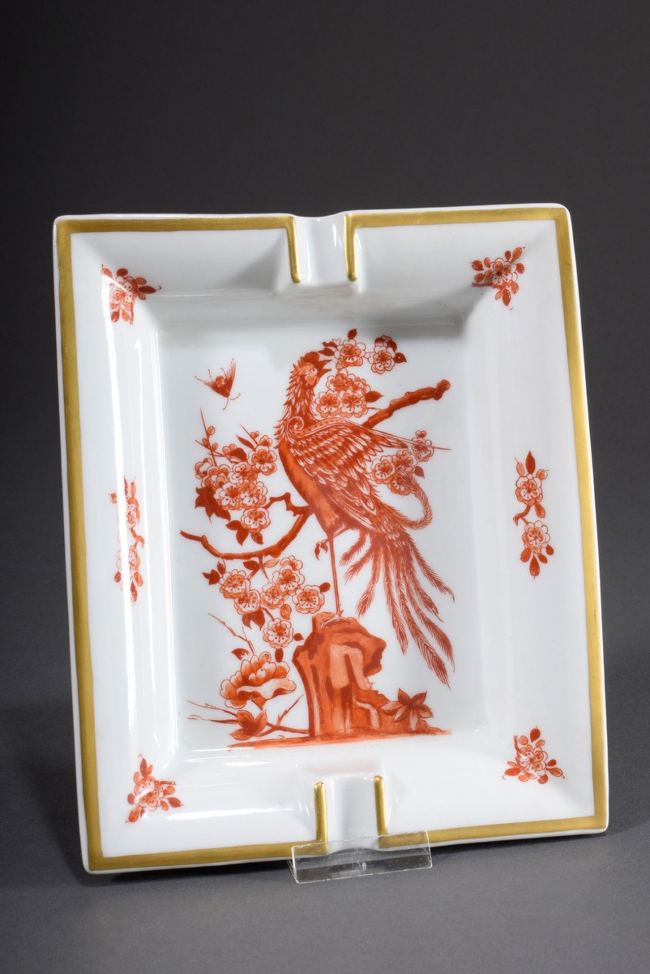 Hermès Porzellan Ascher mit eisenrotem Dekor "P | Hermès Porcelain Ashtray with Iron Red "Phoenix"