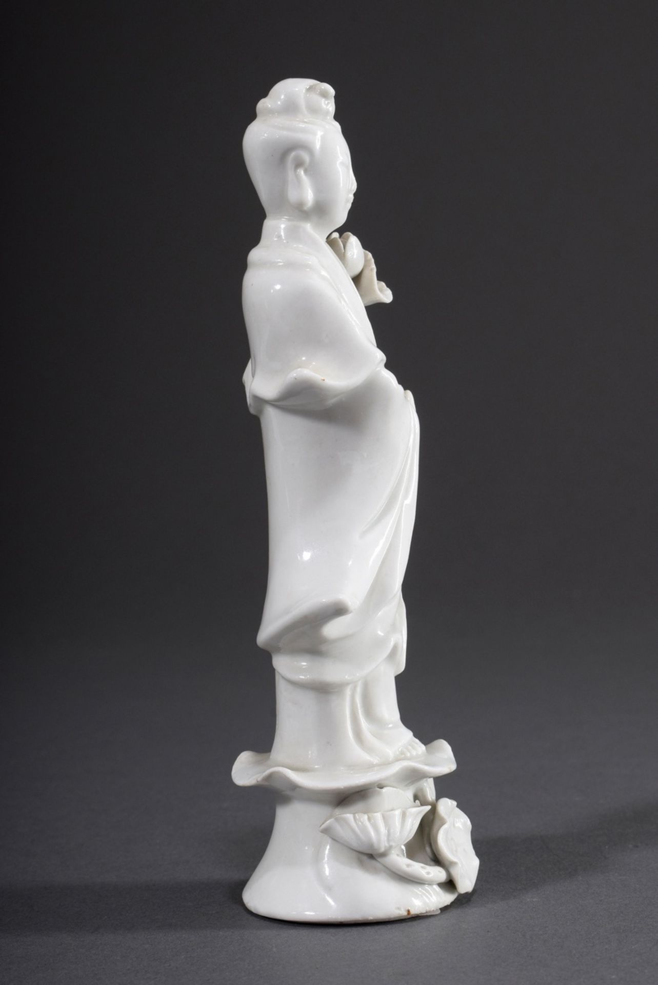 Kleine Blanc de Chine Figur "Guanyin Lokapala", | Small Blanc de Chine figure "Guanyin Lokapala", - Bild 2 aus 5