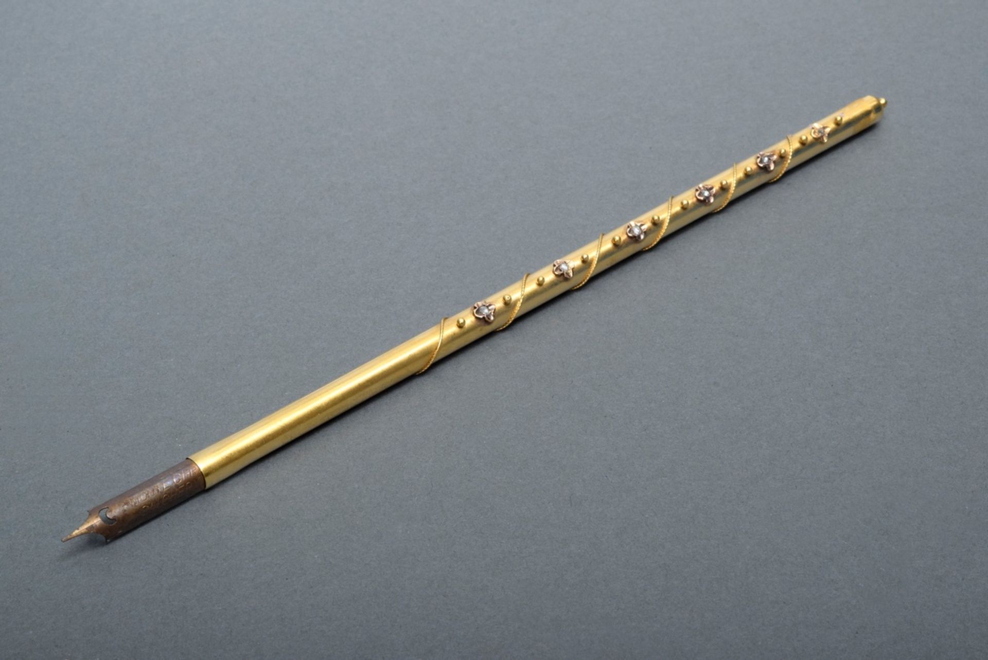Damen-Federhalter mit GG 750 Schaft und kleinen | Ladies' pen with GG 750 shaft and small diamond