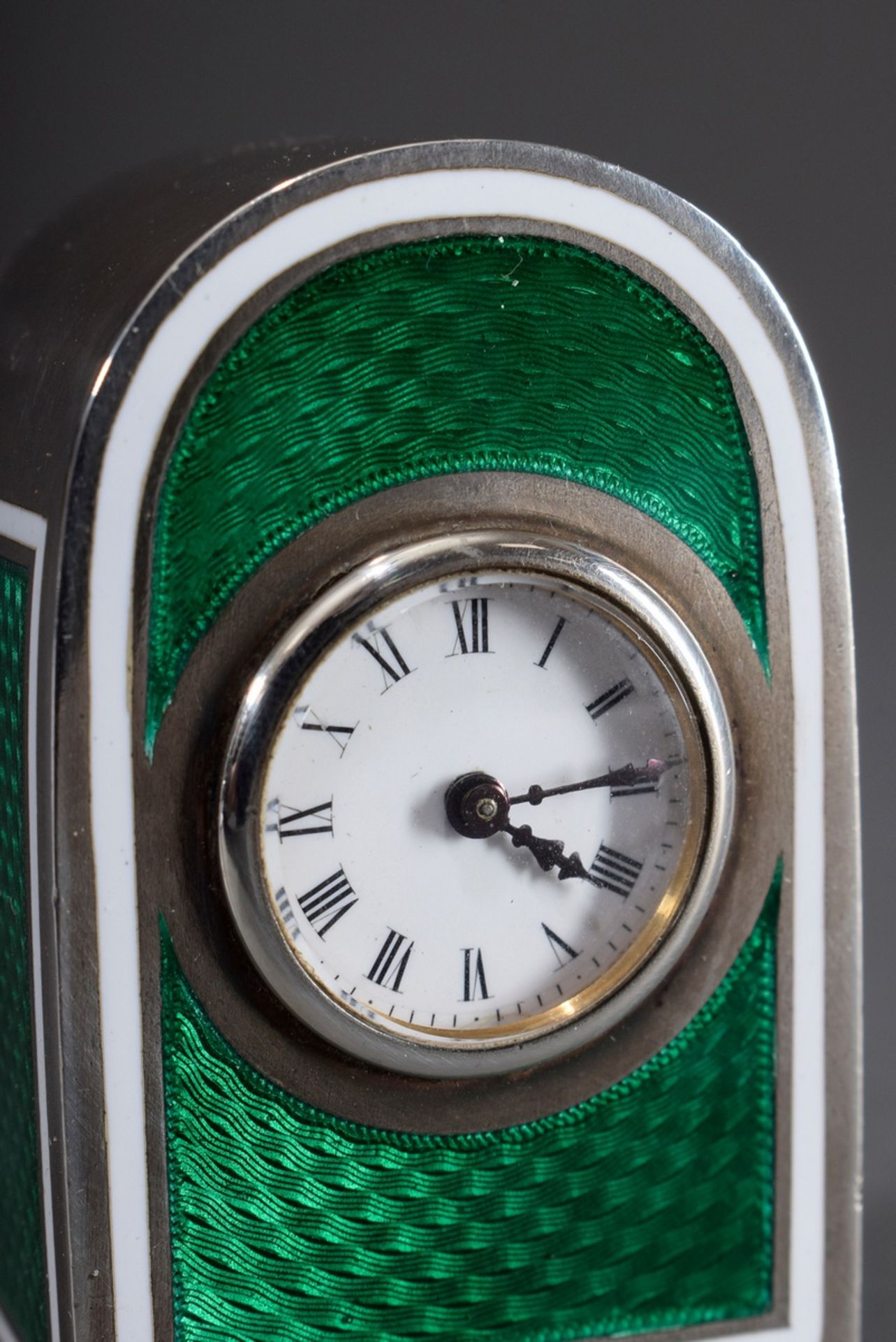 Miniatur Reiseuhr in Silber 800 Gehäuse mit grün | Miniature travelling clock in silver 800 case wi - Bild 7 aus 9