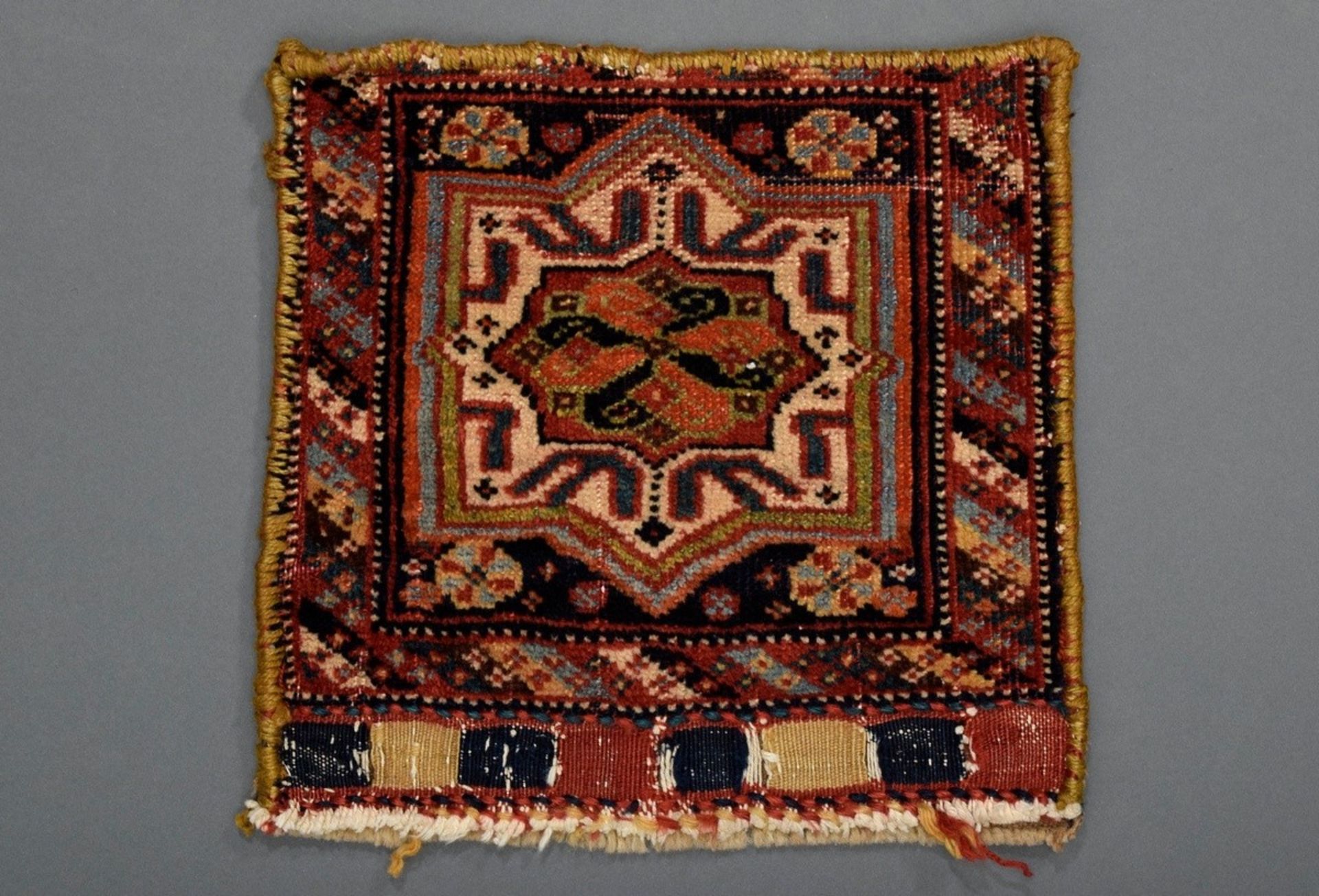 Kleine Satteltasche mit Sternmotiv, Kaukasus, An | Small saddle bag with star motif, Caucasus, earl