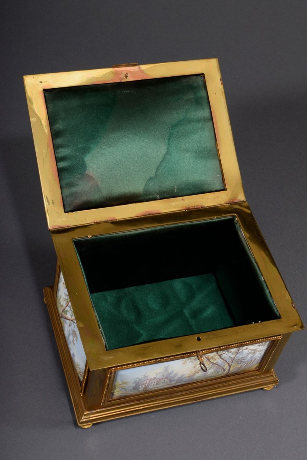 Große französische Emaille Schatulle mit 5 lupen | Large French enamel casket with 5 flawless pictu - Bild 7 aus 9