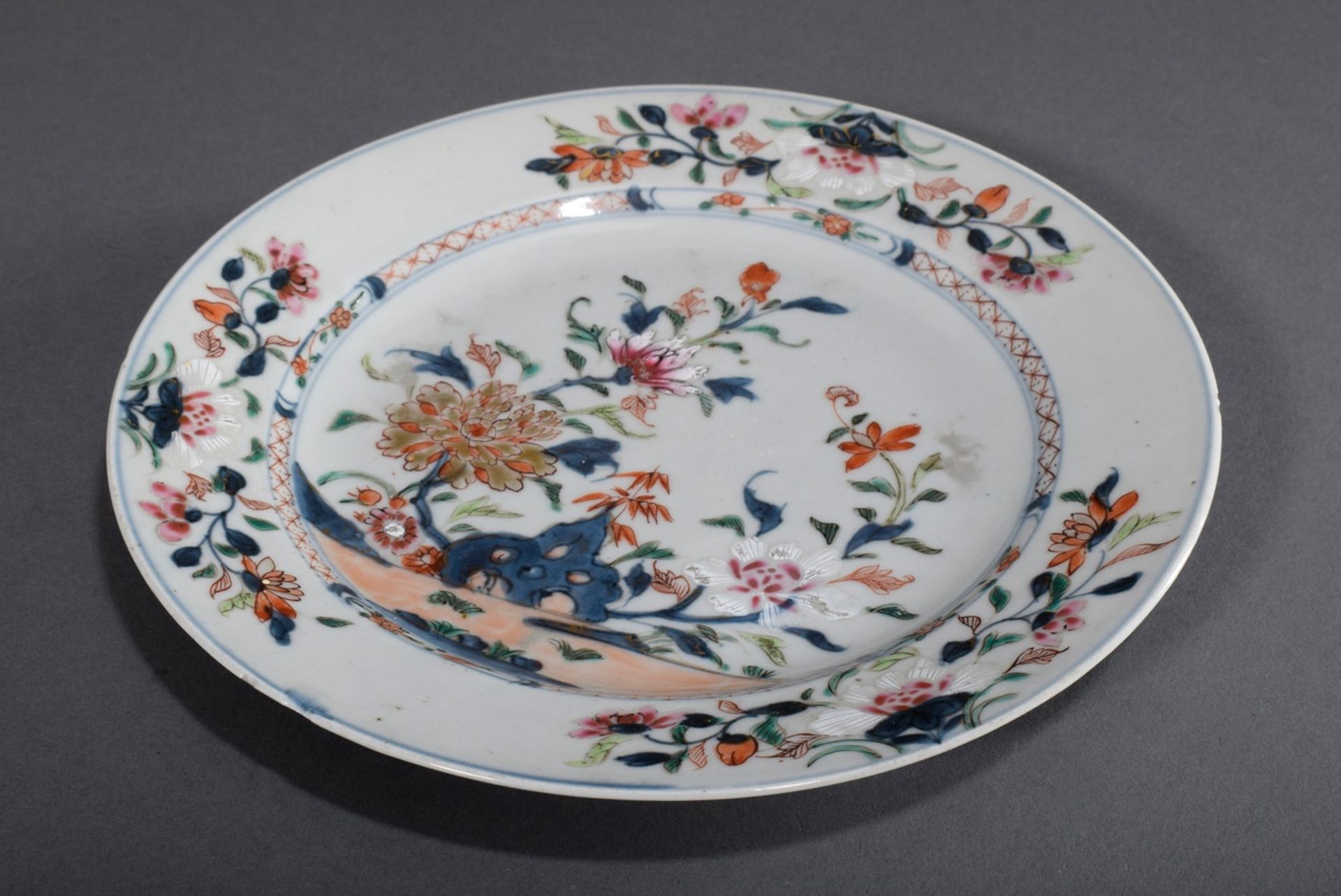 Chinesischer Teller mit Famille rose Dekor "Blüte | Chinese plate with Famille rose decoration "blo - Bild 2 aus 5