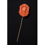 Biedermeier Krawattennadel mit geschnitzter Kora | Biedermeier tie pin with carved coral "Portrait