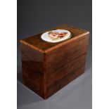 Hochformatiger Holz Kasten mit ovaler Porzellan | Tall wooden box with oval porcelain plaque and f