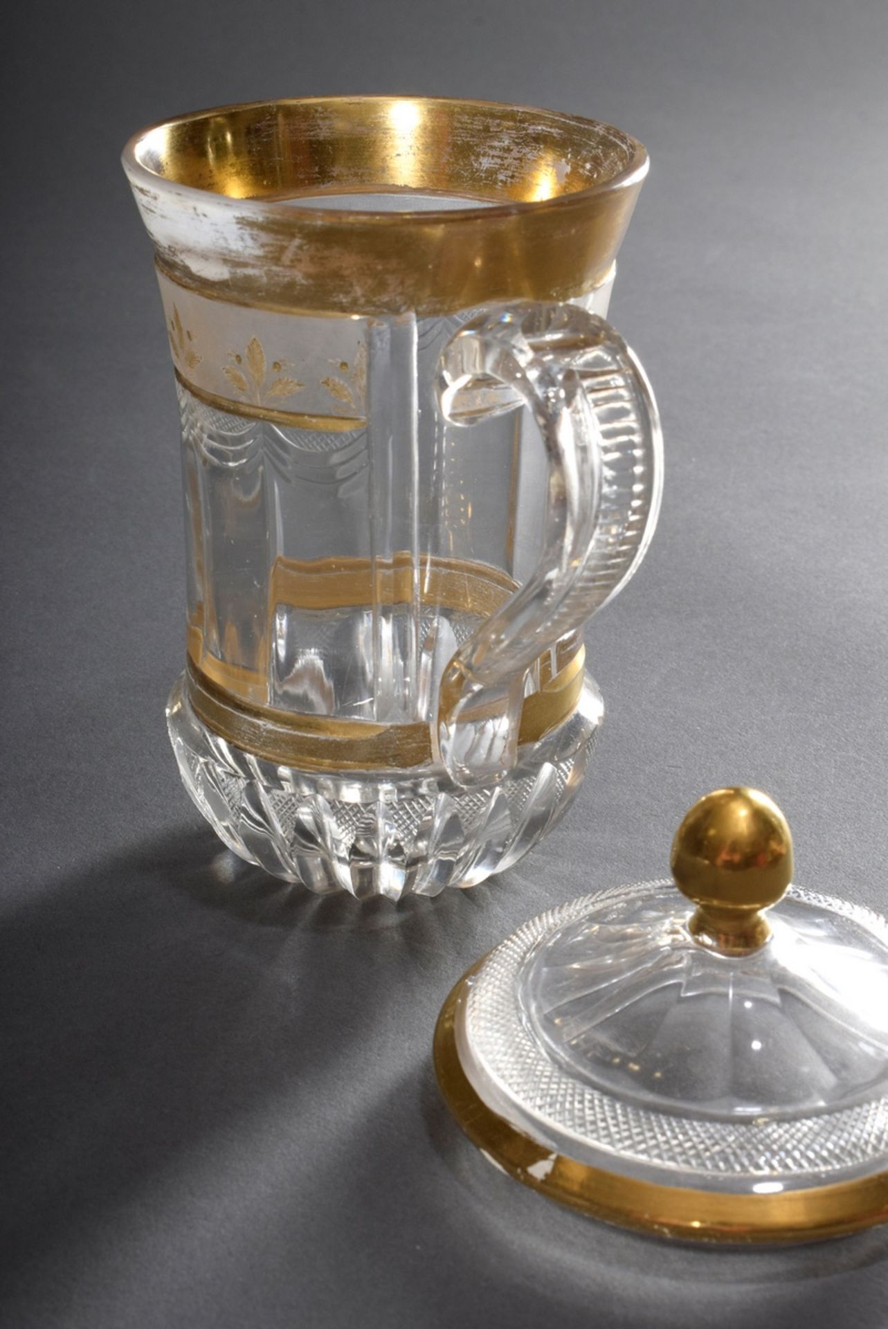 Facettierter Biedermeier Glas Deckelbecher mit v | Faceted Biedermeier glass lidded cup with variou - Image 2 of 6