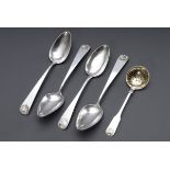 5 Diverse Teile "Muschelmuster" Besteck: 4 Suppe | 5 Various pieces of "shell pattern" cutlery: 4 s
