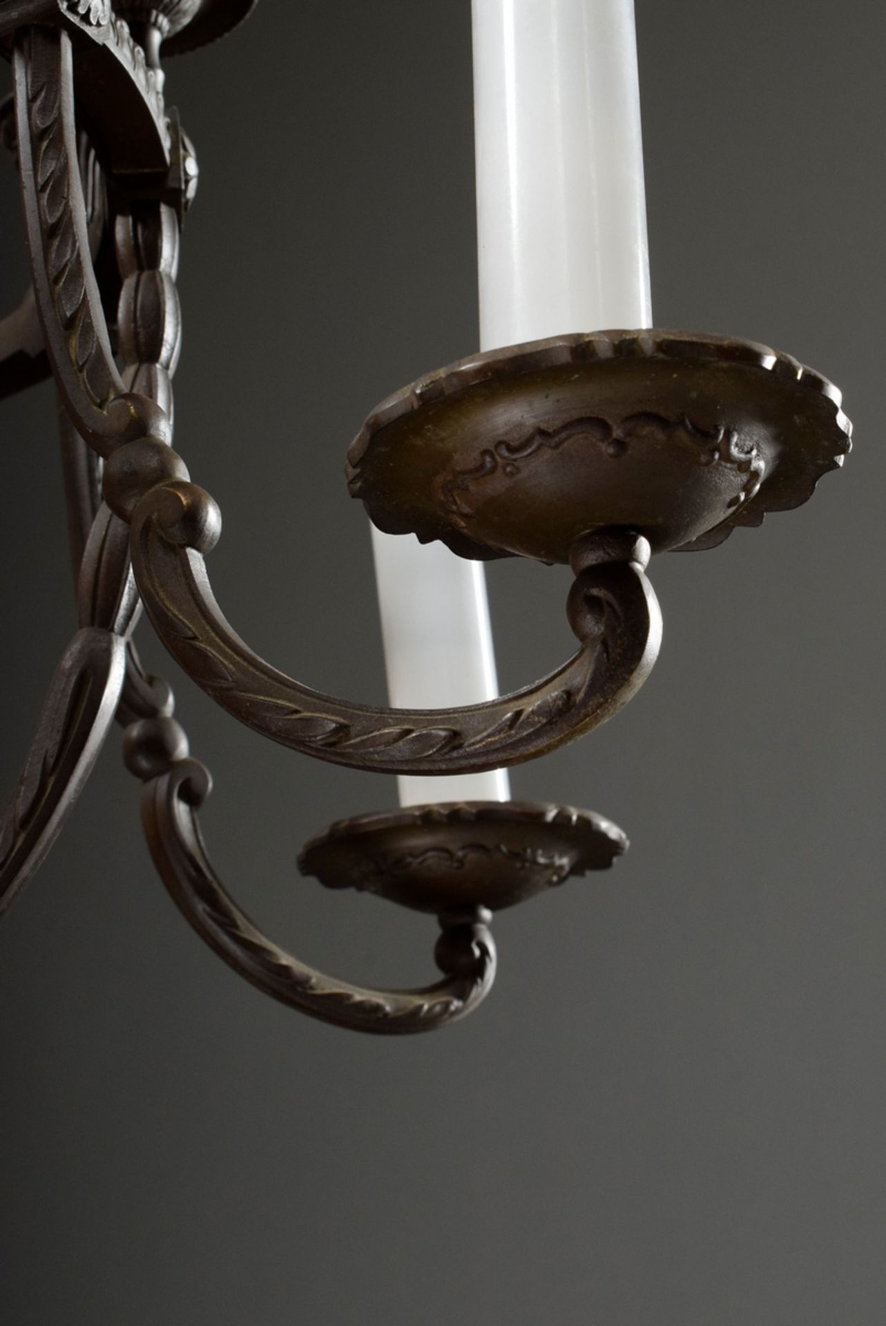 Schmiedeeisen Deckenlampe mit höfischen Figuren | Wrought iron ceiling lamp with courtly figures " - Image 8 of 10