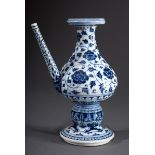 Chinesischer Wassersprenkler im Ming Stil mit Bl | Chinese water sprinkler in Ming style with blue