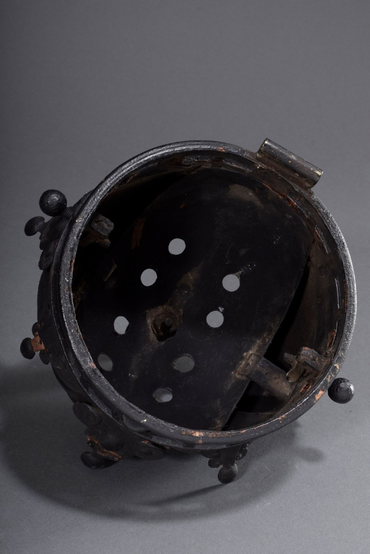 "Österreichische Kaiserkrone" aus geschwärztem Eis | "Austrian Imperial Crown" of blackened iron, h - Bild 3 aus 4