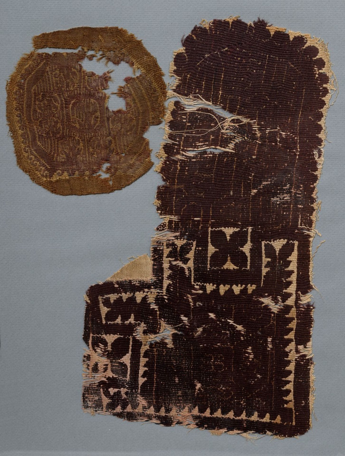 5 Diverse koptische Textilfragmente, Ägypten 5.- | 5 Various Coptic textile fragments, Egypt 5th-9t - Image 3 of 11