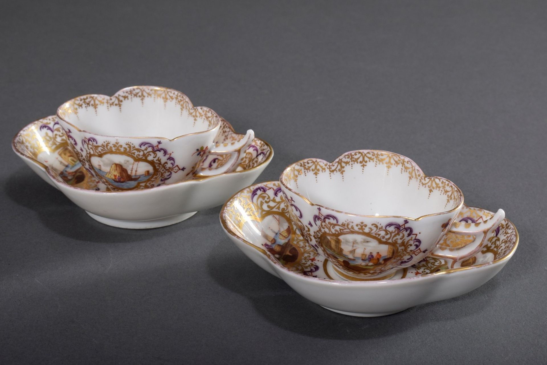 Paar vierpassige Porzellan Mokkatassen mit reich | Pair of four-piece porcelain mocha cups with ric - Bild 2 aus 6