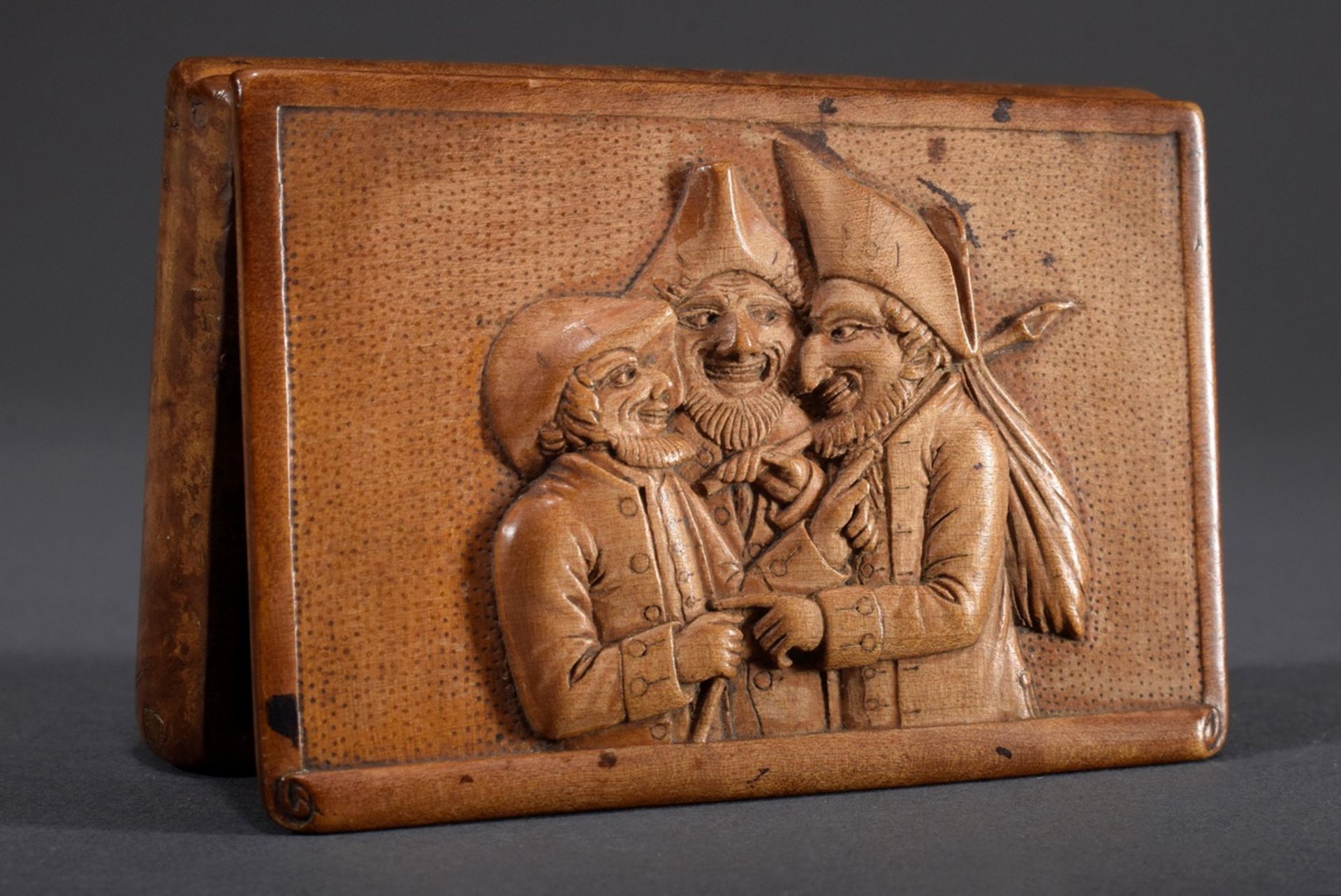 Wurzelholz Schnupftabakdose mit geschnitztem Rel | Burl wood snuff box with carved relief in the li