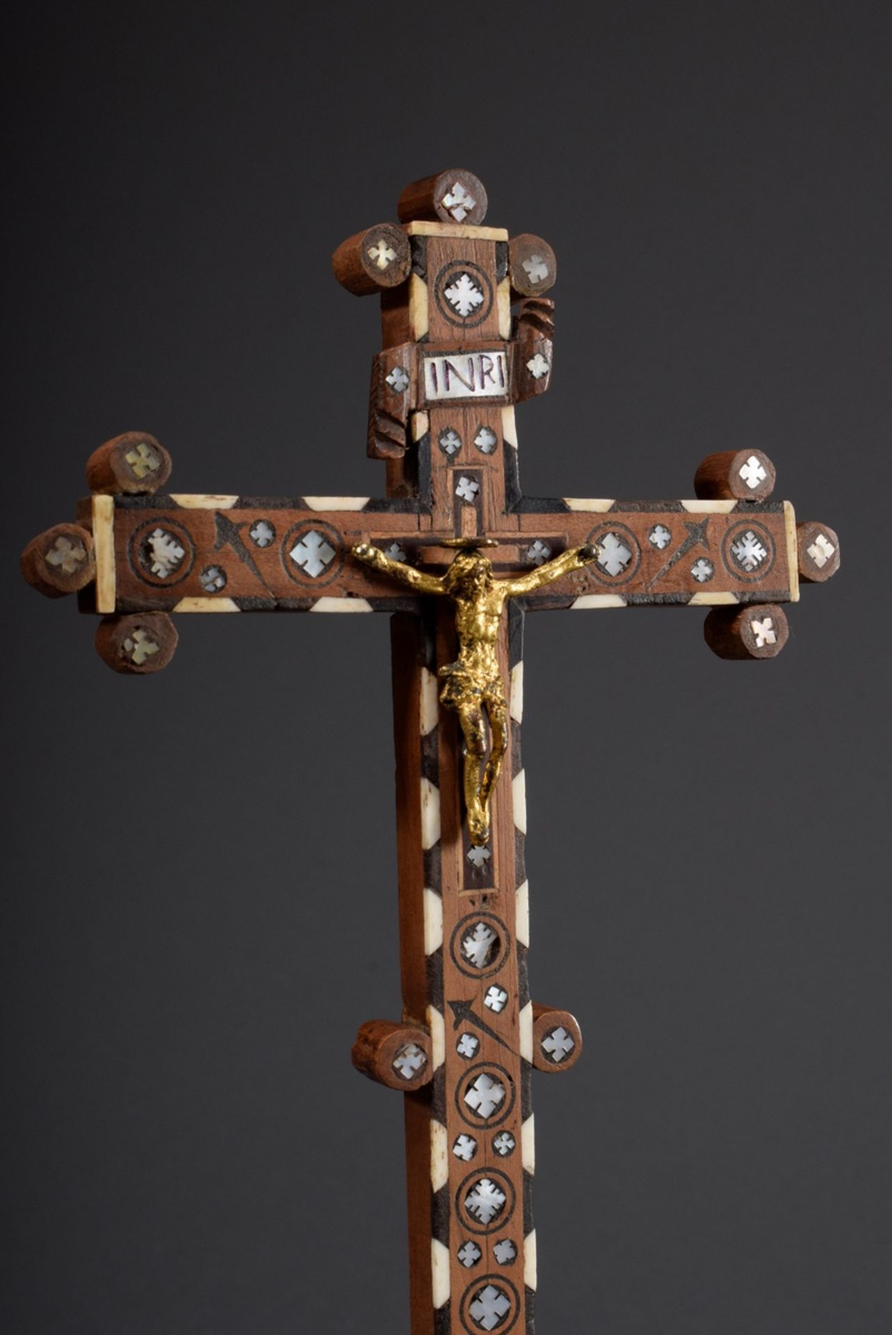 Standkruzifix "Jerusalem-Kreuz", Ebenholz mit Pe | Standing crucifix "Jerusalem Cross", ebony with - Image 3 of 5