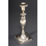 Empire Leuchter mit floralen Friesen auf eckigem | Empire candlestick with floral friezes on a squa