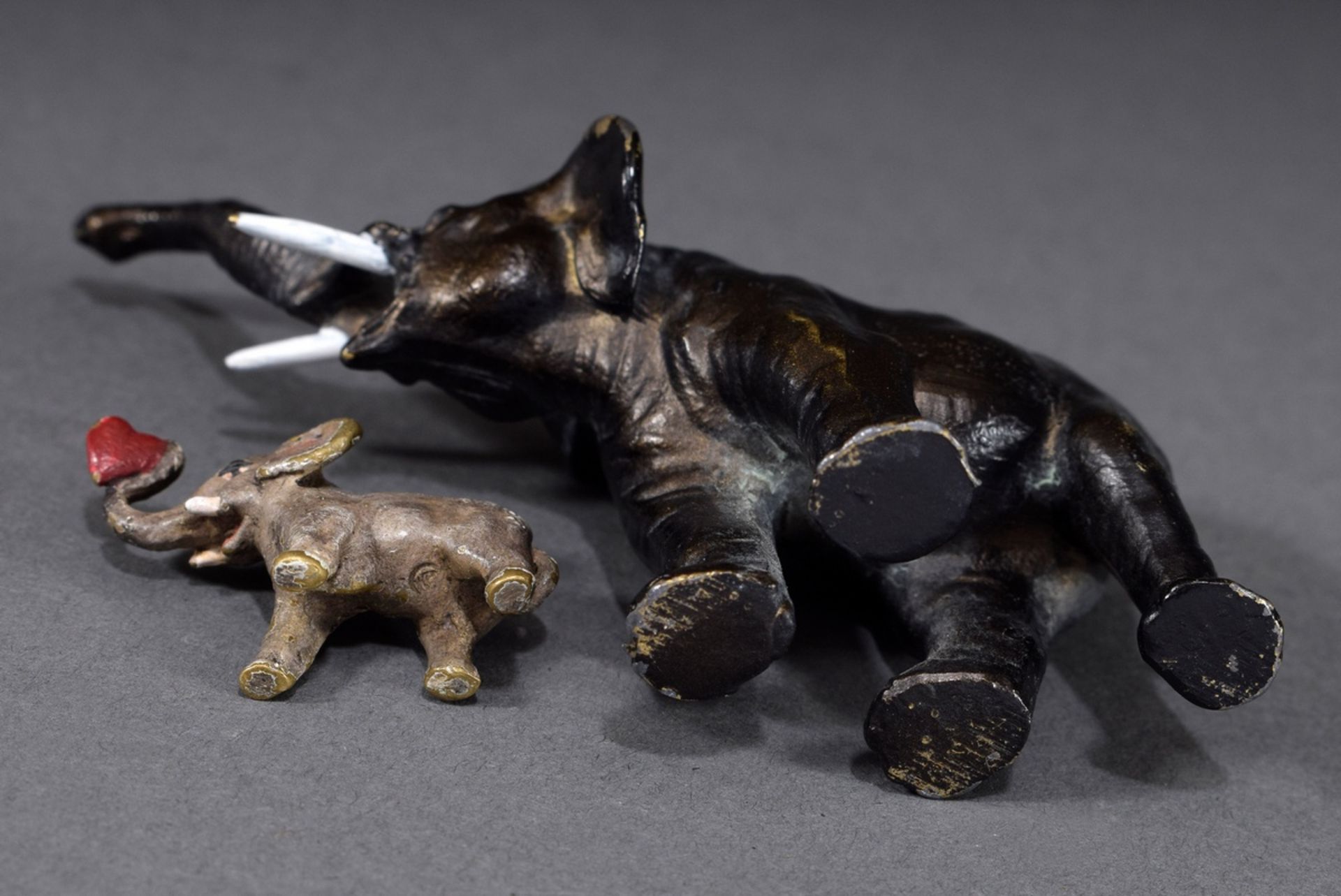 2 Diverse Bronze Miniaturen "Elefanten", z.T. fa | 2 Various bronze miniatures "Elephants", partly - Bild 5 aus 5