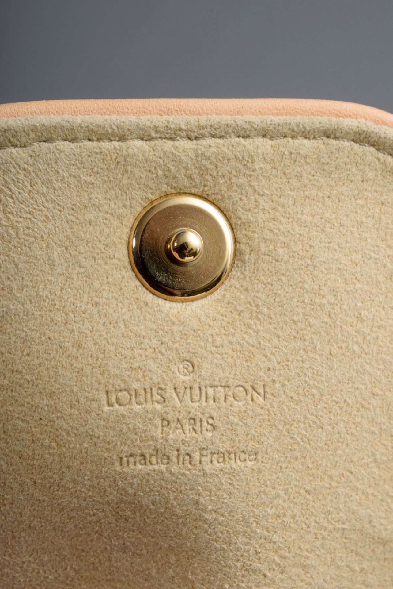 Louis Vuitton Zigaretten Umhängetasche in Monogr | Louis Vuitton Cigarette Shoulder Bag in Monogram - Bild 7 aus 7