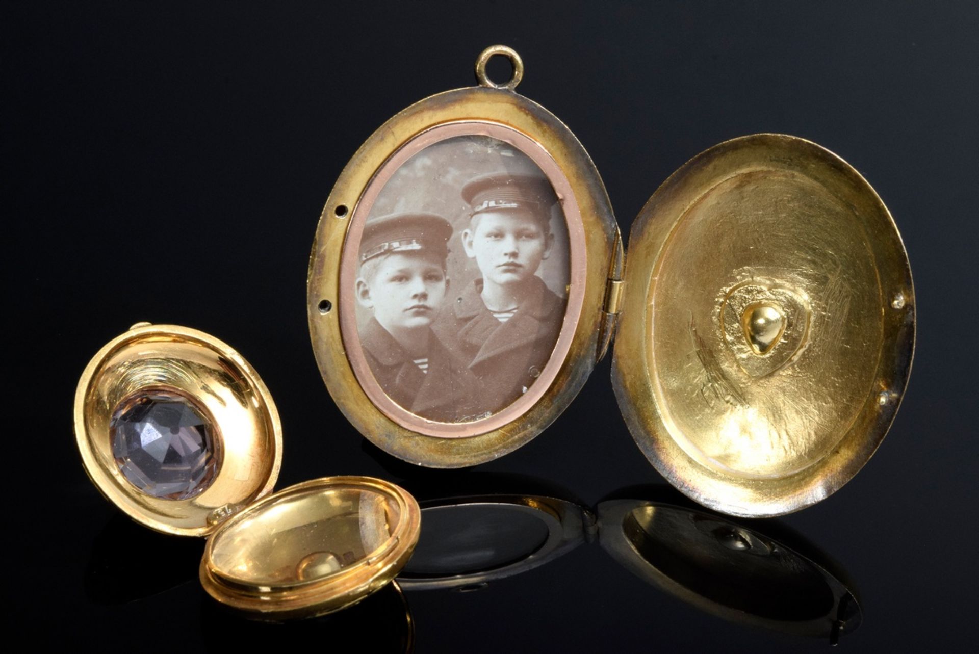 2 Diverse Teile Schmuck: ovales GG 333 Medaillon | 2 Various pieces of jewellery: oval GG 333 medal - Image 3 of 4