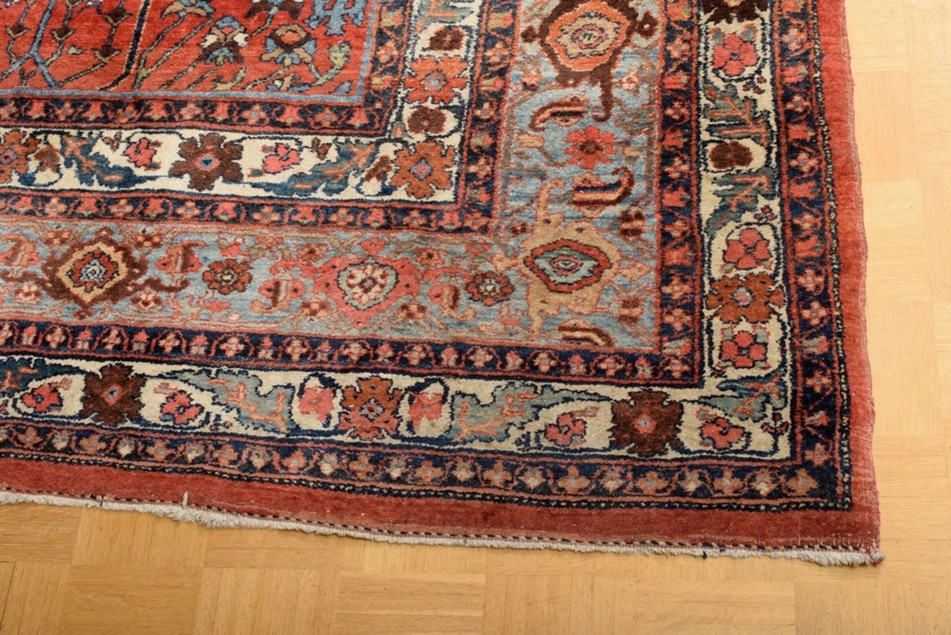 Großer Bidjar Teppich mit Rankenmuster auf rotem | A large Bijar carpet with a vine design on a red - Bild 9 aus 9