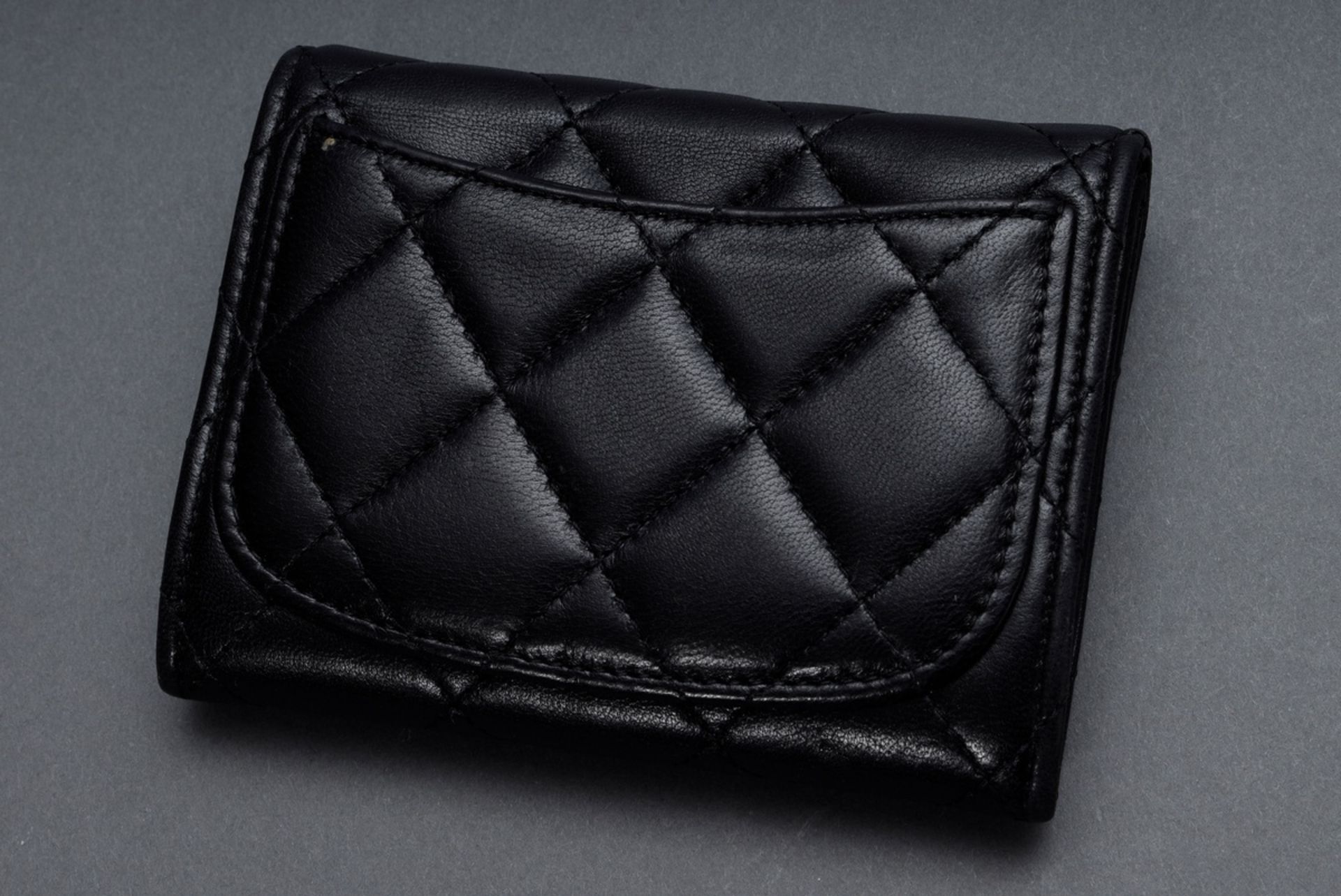 Chanel Portemonnaie, schwarz gestepptes Leder mit C | Chanel wallet, black quilted leather with CC - Image 2 of 4