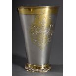 Großer baltischer Becher mit Wappengravur "von H | Large Baltic cup engraved with the coat of arms