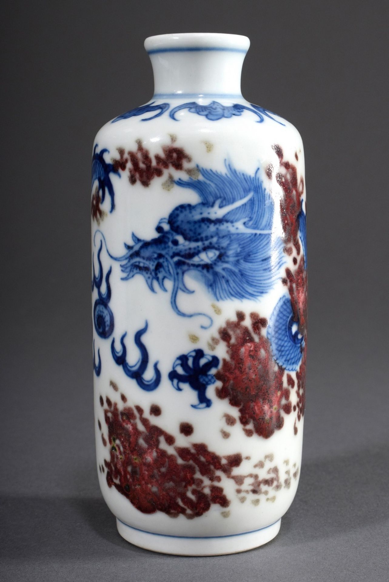 Kleine chinesische Flasche mit Unterglasurblauer | Small Chinese bottle with underglaze blue and re